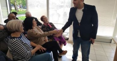 Drinić sa penzionerima u Boriku: Penzioneri zaslužuju bolji život odmah