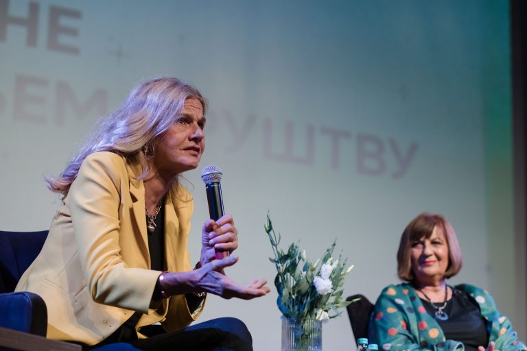 Mirjana Bobić Mojsilović u Bijeljini: Položaj žene jedno od najvažnijih ...