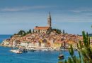 Mnoge su nudističke, ali u Rovinju i okolini postoje i plaže koje se smatraju nekima od najlepših u Hrvatskoj.