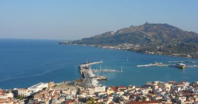 Treće po površini među Jonskim ostrvima, dom je za više od 7.000 vrsta cveća !