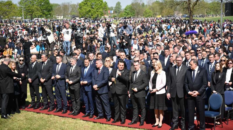 Donja Gradina ćuti, a mi statiramo: Zoran M. Kos o jasenovačkim mučenicima