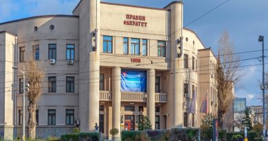 Deset fakultetskih diploma koje će veštačka inteligencija učiniti nepotrebnim !