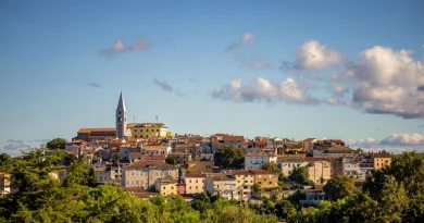 Posjetili smo istarski gradić koji zovu prijestolnicom ljubavi: očarao nas je brojnim vidikovcima i arhipelagom s 18 otoka