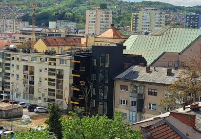 “Crna ovca” ili hrabar iskorak: Zgrada u Banjaluci podigla buru – od društvenih mreža do struke