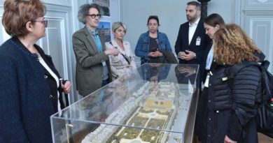 Delagacija Muzeja Republike Srpske u Luvru: Zmijanjski vez od 23. aprila u Parizu !