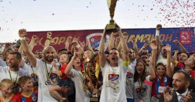 Uručen pehar i medalje! Borac je šampion !