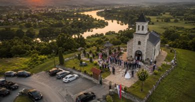 Banjalučani ,,odlijepili” za dronom: Evo koliko vam para treba za svadbu iz vazduha !