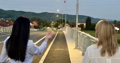Most u Česmi kompletiran: Zasijao punim sjajem nakon postavljanja rasvjete !