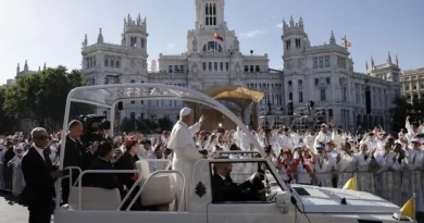 Više od milion ljudi na ulicama Madrida dočekalo papu Lava XIV !