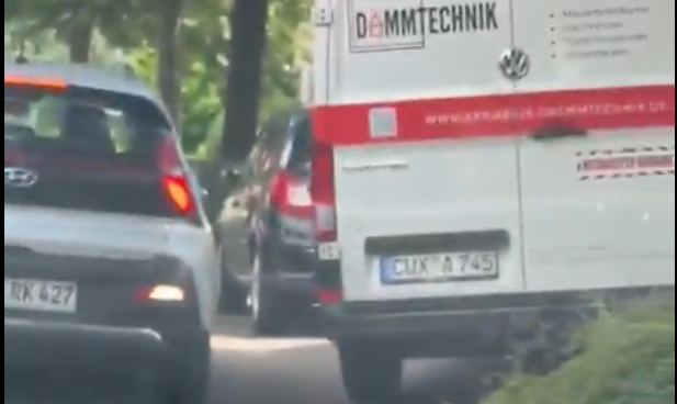 Prvi snimak pucnjave u Njemačkoj: Petoro mrtvih, sve vrvi od policije, napadač uhapšen !