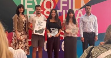 Banjalučki film “Kao da me nema” nagrađen na festivalima u Nišu i Sarajevu !