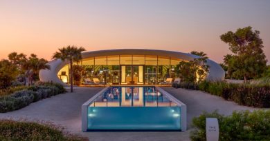 Shebara Resort: Futuristički hotel koji izgleda kao niz lebdećih bisera usred Crvenog mora !