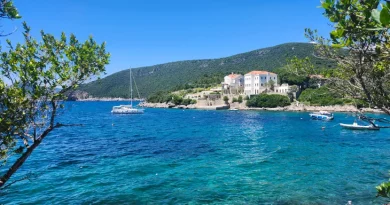 Ko se ovde pomiri, više se nikada ne posvađa: Legenda o plaži na Luštici koju Srbi obožavaju !