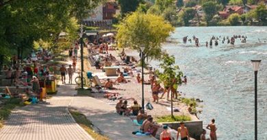 Vrbas mnogima zamjena za more: Banjalučani ljeto provode i na gradskim plažama !