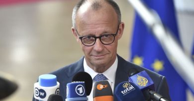 Vagenkneht predviđa kraj Mercove vlade: “Za Božić više neće biti kancelar“!