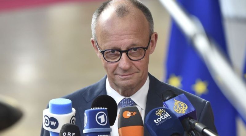 Vagenkneht predviđa kraj Mercove vlade: “Za Božić više neće biti kancelar“!