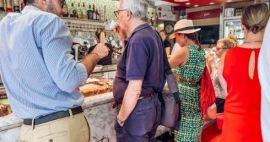 Zašto Italijani piju kafu stojeći? :Njihov običaj krije odgovor na jedan od najvećih problema 21. vijeka