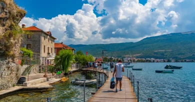 Ovaj grad je leti pun turista, ali je možda najlepši baš u jesen: Jezero, stari grad i niže cene bez gužve