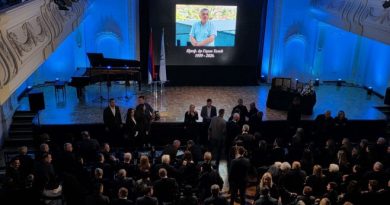 Otišao je naš dr Tala, koji je gradio i stvarao: Suze i uzdasi na komemoraciji Goranu Taliću