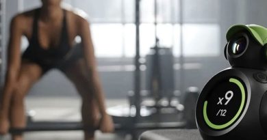 Prvi AI fitnes asistent koji trenira, ispravlja pokrete i motiviše !